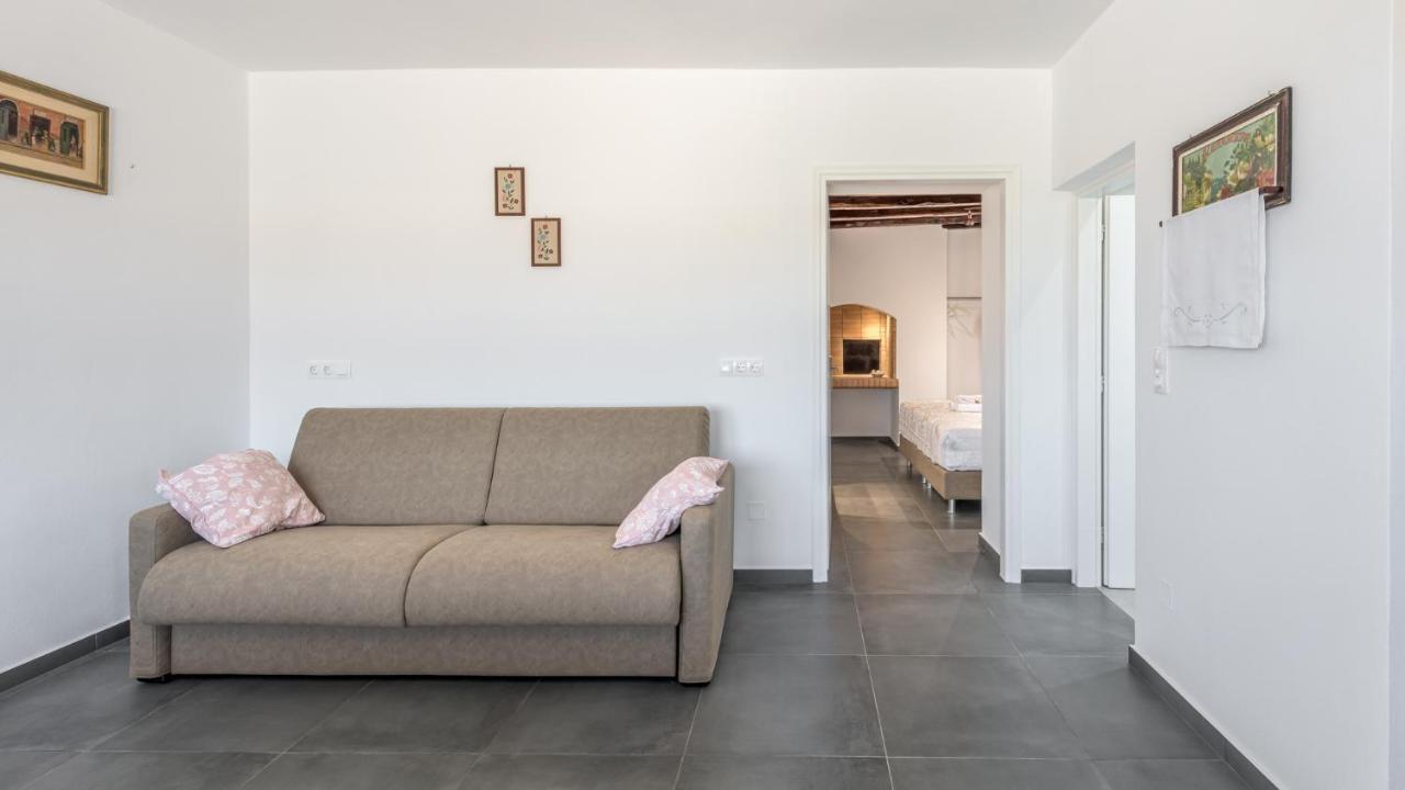 Milos Bay View Zefiría 外观 照片